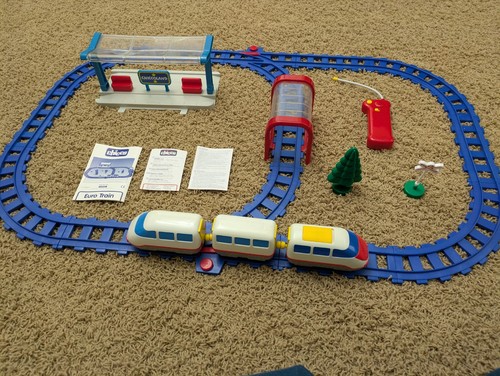Rare vtg chicco euro train - chicco, set
